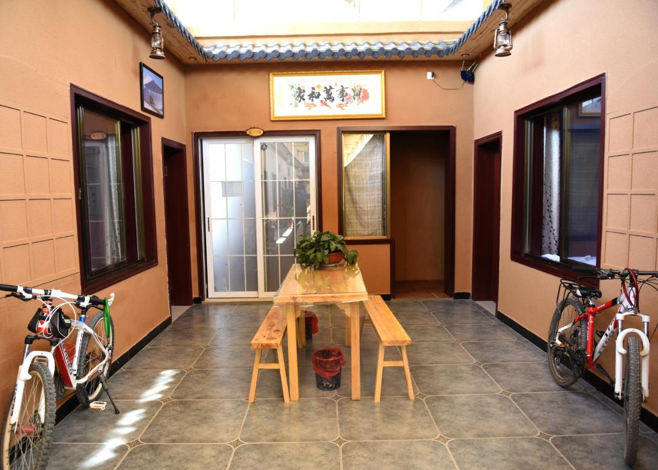 Dunhuang 8090 Guest House Extérieur photo